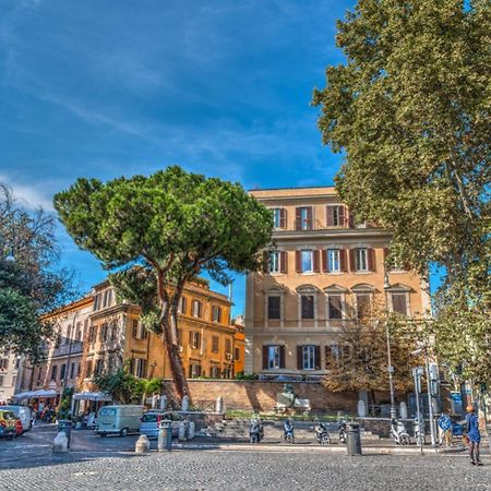 Guest House O Affittacamere La Civetta Di Trastevere B Rom Exterior foto