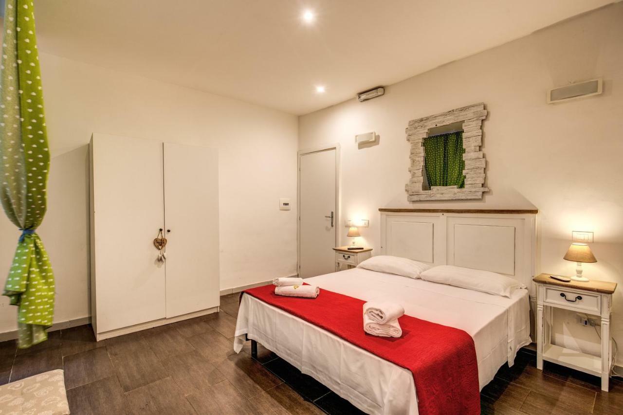 Guest House O Affittacamere La Civetta Di Trastevere B Rom Exterior foto